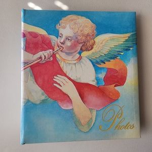 Photo Album ~ Angels ~ Holds 60 4x6 Photos ~ Pretty Cover ~ Like New